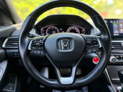 Used 2021 Honda Accord Sport image 17