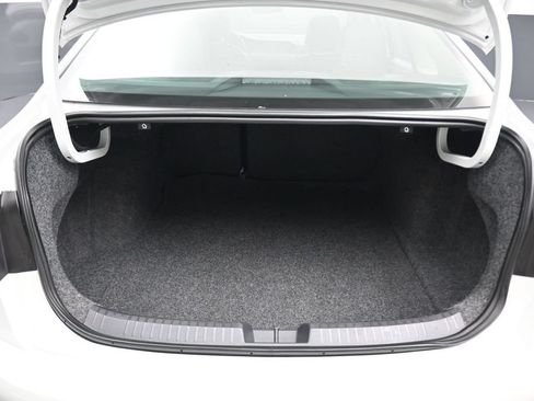 Used 2024 Volkswagen Jetta SE FWD image 44