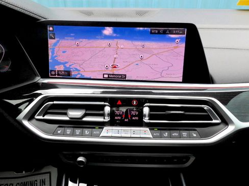 Used 2020 BMW X7 xDrive40i w/ M Sport Package AWD/4WD image 11