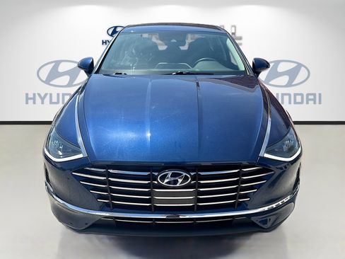 Used 2022 Hyundai Sonata SE FWD image 2