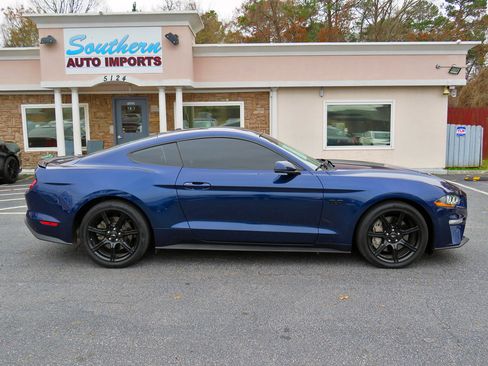 Used 2019 Ford Mustang GT Premium w/ Equipment Group 401A image 6