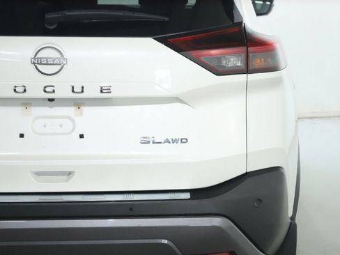Certified 2023 Nissan Rogue SL w/ SL Premium Package AWD/4WD image 47