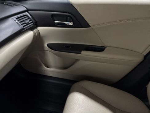 Used 2015 Honda Accord EX-L image 36