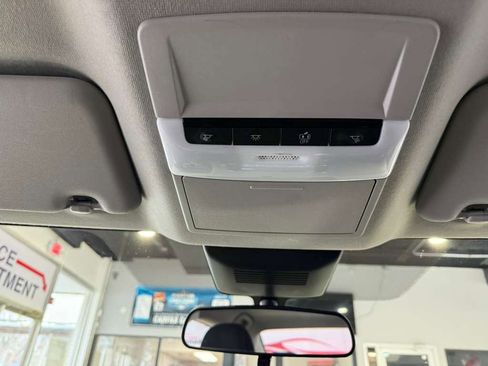 Used 2025 Nissan Sentra SV image 19