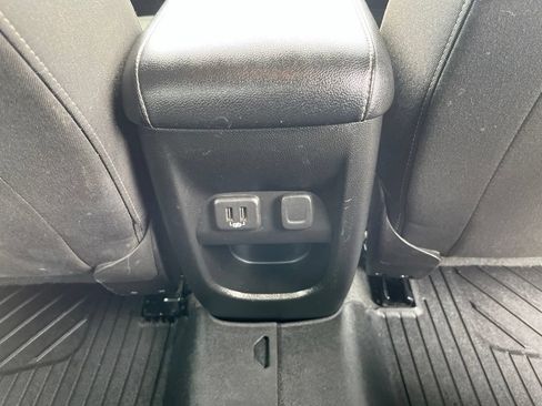 Used 2022 Chevrolet Colorado LT w/ LT Convenience Package AWD/4WD image 48