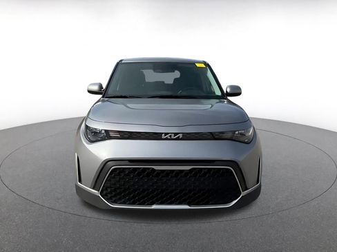 Used 2025 Kia Soul LX w/ LX Technology Package image 4