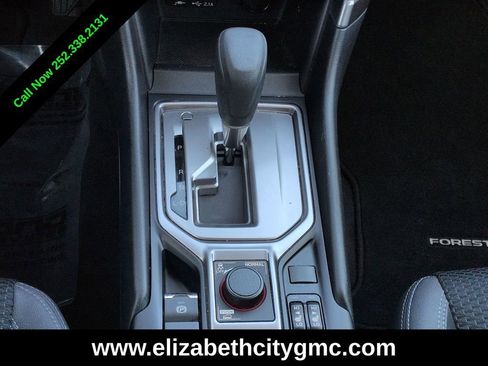 Used 2023 Subaru Forester Premium image 12