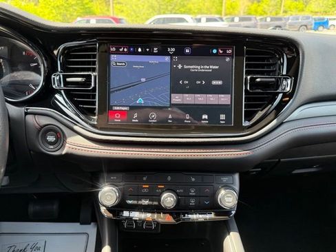 Used 2025 Dodge Durango GT RWD image 18