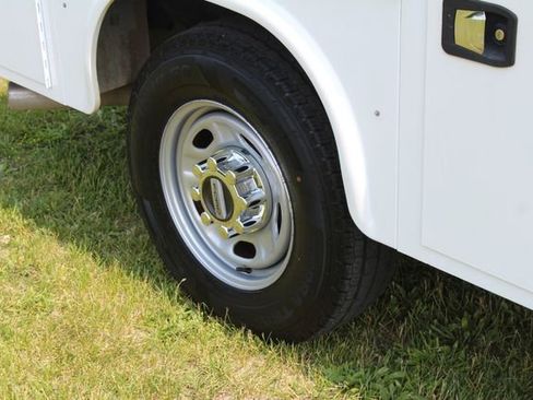 Used 2018 Ford F250 XL w/ Power Equipment Group image 28