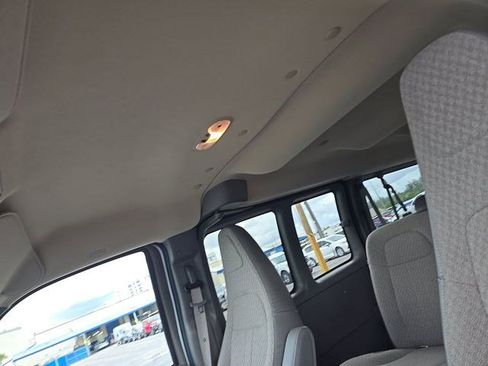 Used 2025 Chevrolet Express 3500 LT w/ LT Preferred Equipment Group RWD image 13