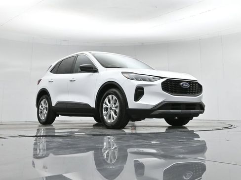 Used 2024 Ford Escape Active image 47