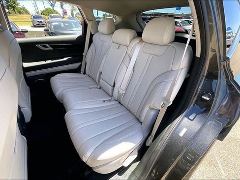 Certified 2025 Genesis GV80 2.5T Standard AWD/4WD image 26