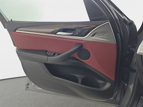 Certified 2024 BMW X3 xDrive30i w/ Premium Package image 30