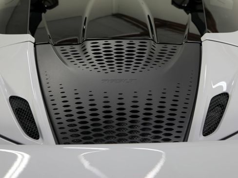 Used 2022 McLaren 765LT RWD image 28