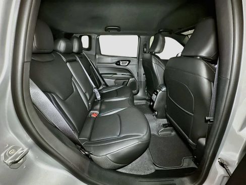 New 2026 Jeep Compass Limited AWD/4WD image 32