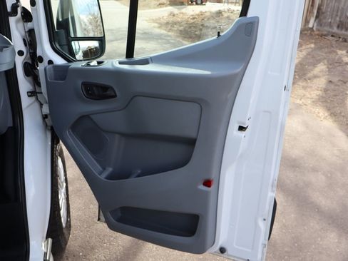 Used 2017 Ford Transit 350 XLT image 27