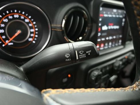 Used 2021 Jeep Gladiator Overland AWD/4WD image 20