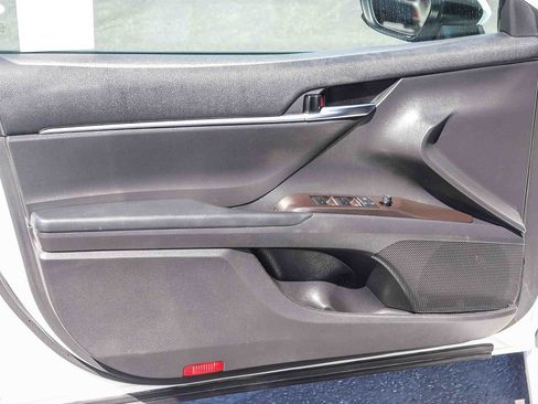 Used 2021 Toyota Camry SE FWD image 26