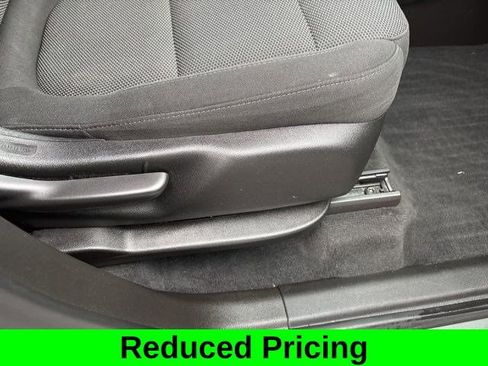 Used 2022 Chevrolet Traverse LT w/ LPO, Floor Liner Package AWD/4WD image 42