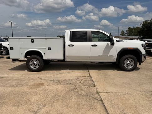 New 2026 GMC Sierra 2500 Pro w/ Convenience Package AWD/4WD image 6