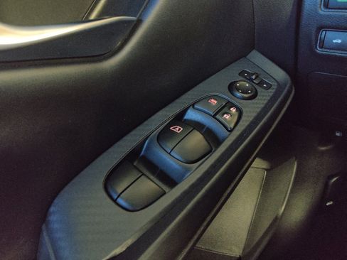 Used 2020 Nissan Sentra SV FWD image 27