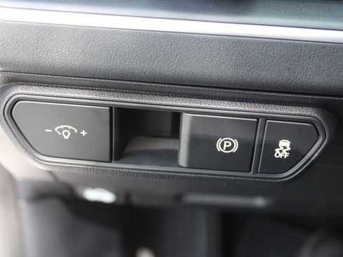 New 2026 Kia K4 FWD image 22