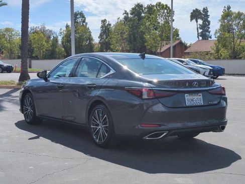 Used 2025 Lexus ES 350 w/ Premium Package FWD image 7