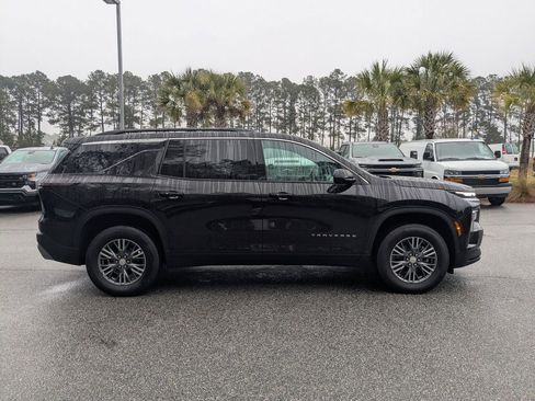 New 2026 Chevrolet Traverse LT w/ Enhanced Driving Package image 3