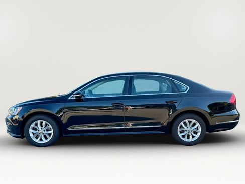 Used 2016 Volkswagen Passat 1.8T S FWD image 4