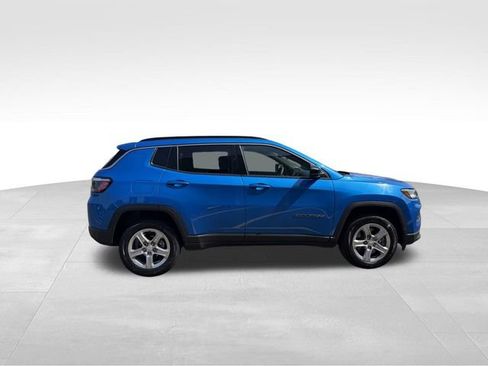 Used 2024 Jeep Compass Latitude AWD/4WD image 9
