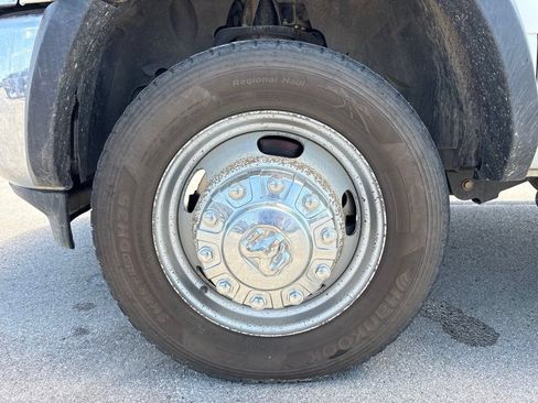 Used 2022 RAM 5500 Tradesman w/ Chrome Appearance Group AWD/4WD image 22