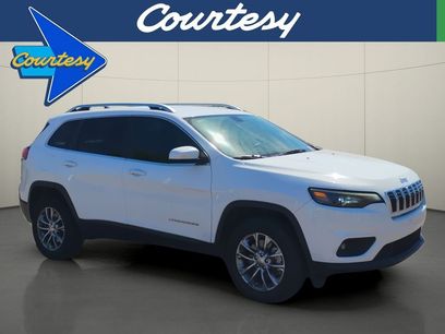 Used 2019 Jeep Cherokee Latitude Plus w/ Comfort/Convenience Group