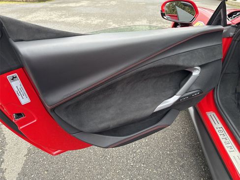 Used 2023 Ferrari 296 GTS image 29