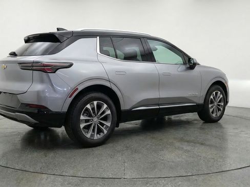 Used 2025 Chevrolet Equinox LT image 9