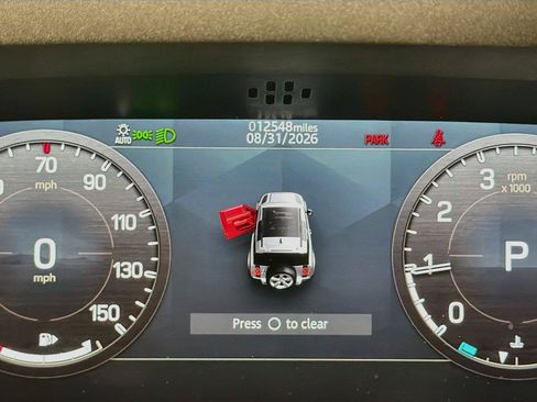 Certified 2023 Land Rover Defender 90 S AWD/4WD image 11
