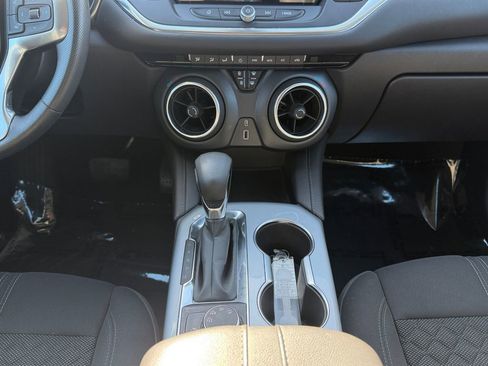 Used 2022 Chevrolet Blazer LT AWD/4WD image 15
