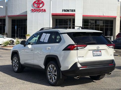 Certified 2022 Toyota RAV4 XLE Premium FWD image 5