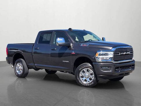 Used 2024 RAM 2500 Laramie w/ Safety Group image 8