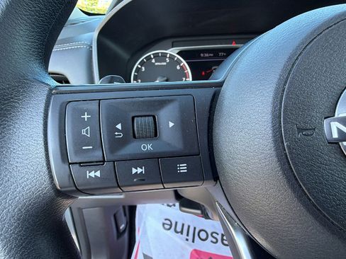 Used 2024 Nissan Rogue SV AWD/4WD image 26
