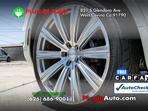 Used 2018 Bentley Bentayga Mulliner AWD/4WD image 5