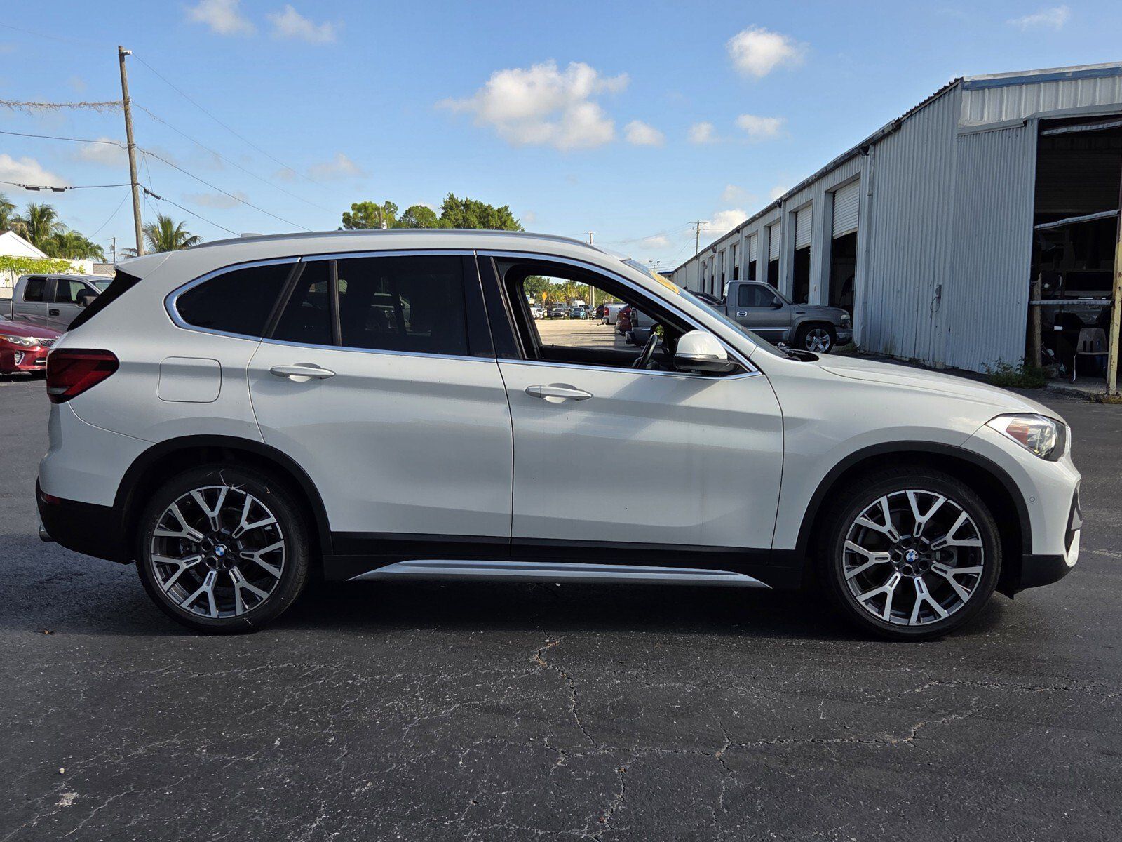 Used 2021 BMW X1 sDrive28i w/ Convenience Package FWD image 6