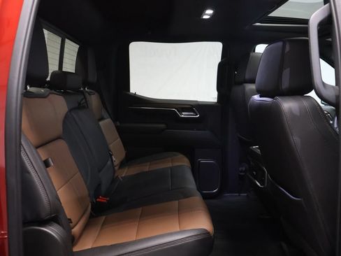 Used 2023 Chevrolet Silverado 1500 High Country w/ High Country Premium Package RWD image 12