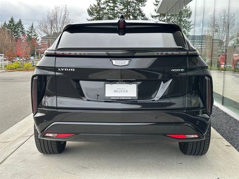 Used 2025 Cadillac Lyriq Sport image 4