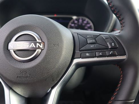 Certified 2025 Nissan Sentra SR FWD image 24