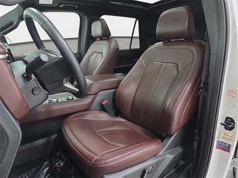 Used 2024 Ford Expedition Max Limited image 14