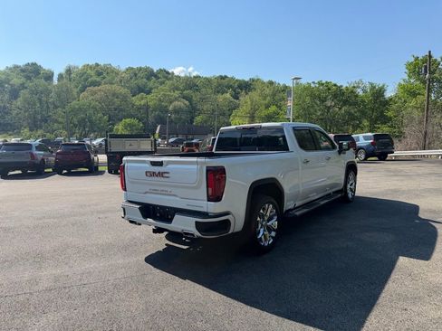 Used 2024 GMC Sierra 1500 Denali w/ Technology Package AWD/4WD image 9