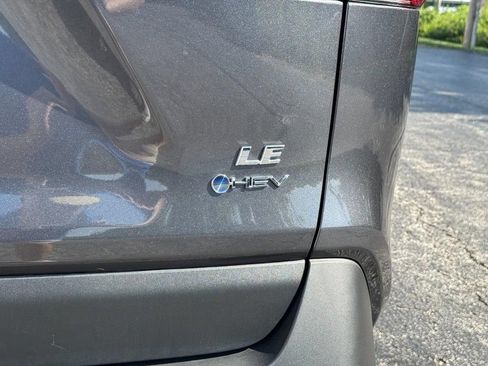 Used 2025 Toyota RAV4 LE AWD/4WD image 6