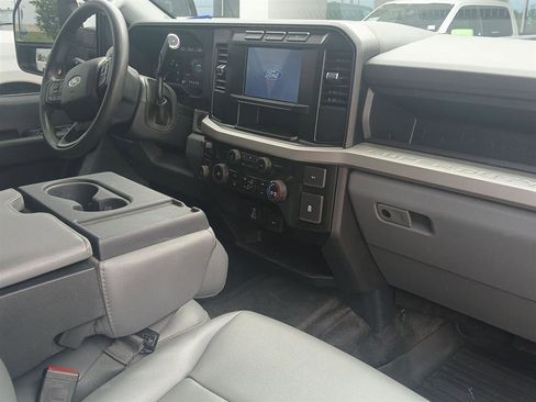 Used 2024 Ford F250 XL AWD/4WD image 16