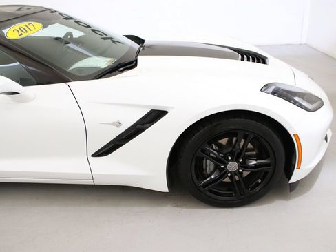 Used 2017 Chevrolet Corvette Stingray Coupe w/ Battery Protection Package RWD image 11