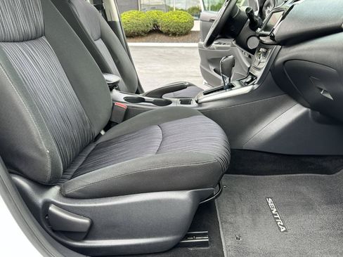 Used 2019 Nissan Sentra SV FWD image 44